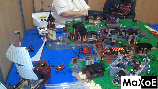 MAXOE_geekopolis_2013_lego_monde