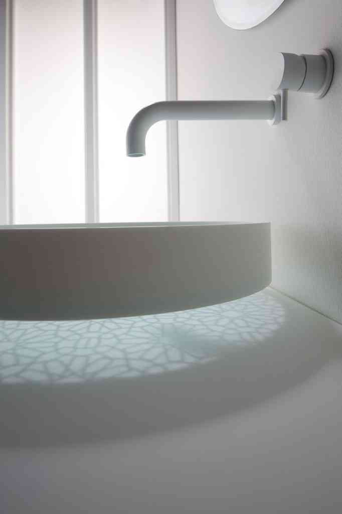 186_The-Motif-Basin-Makes-Your-Bathroom-Sink-A-Work-of-Art_2-f