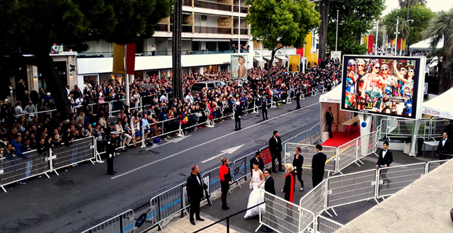 Instantané de Cannes : Avant et pendant la Cérémonie d'Ouverture